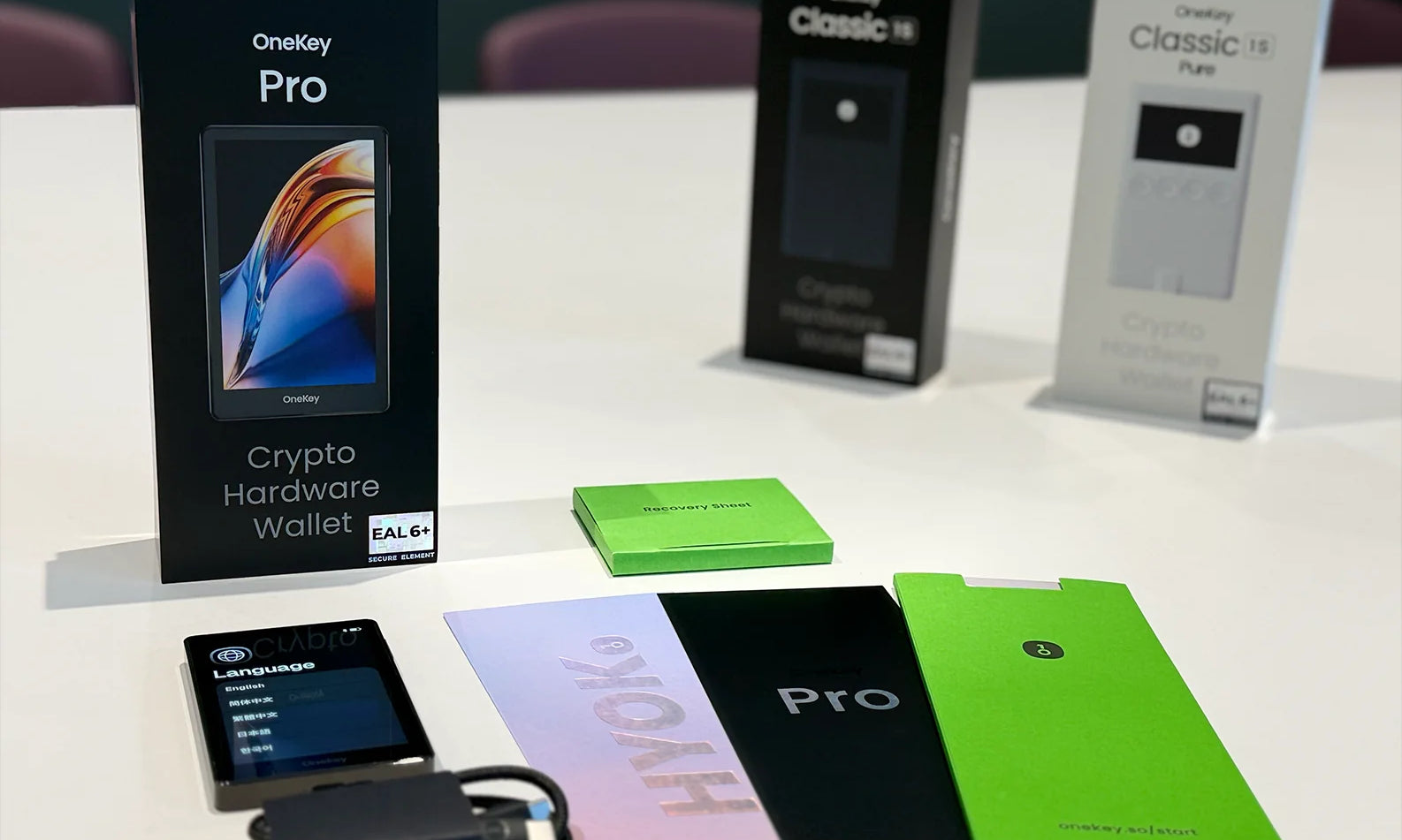OneKey Pro hardware wallet review with four EAL6+ secure elements and open-source firmware